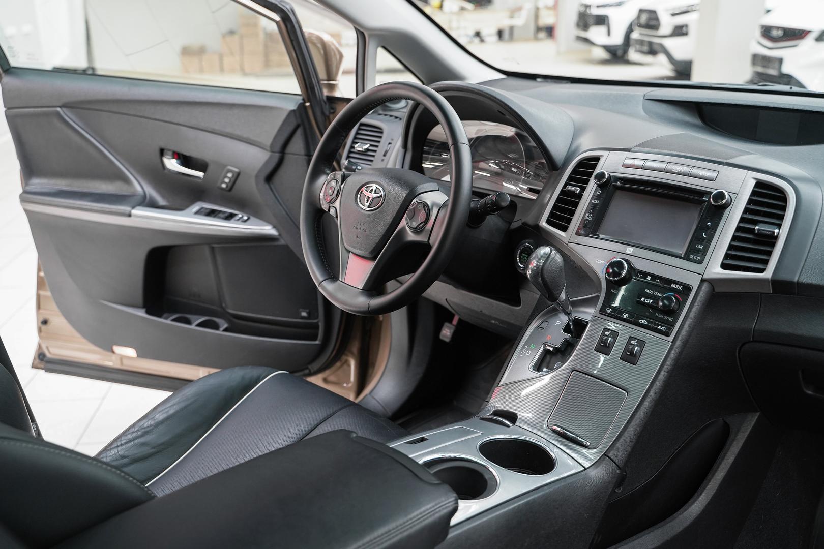 Toyota Venza 2014, коричневый, ДЦ Орехово
