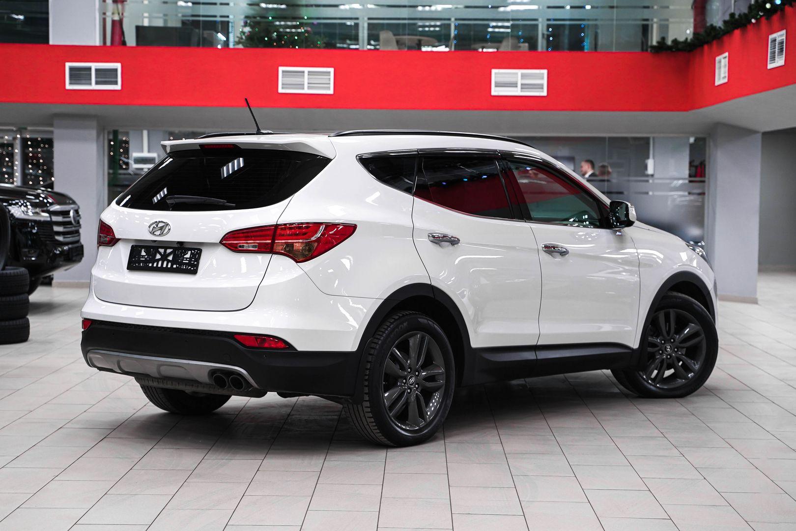 Hyundai Santa Fe 2013, белый, ДЦ Орехово