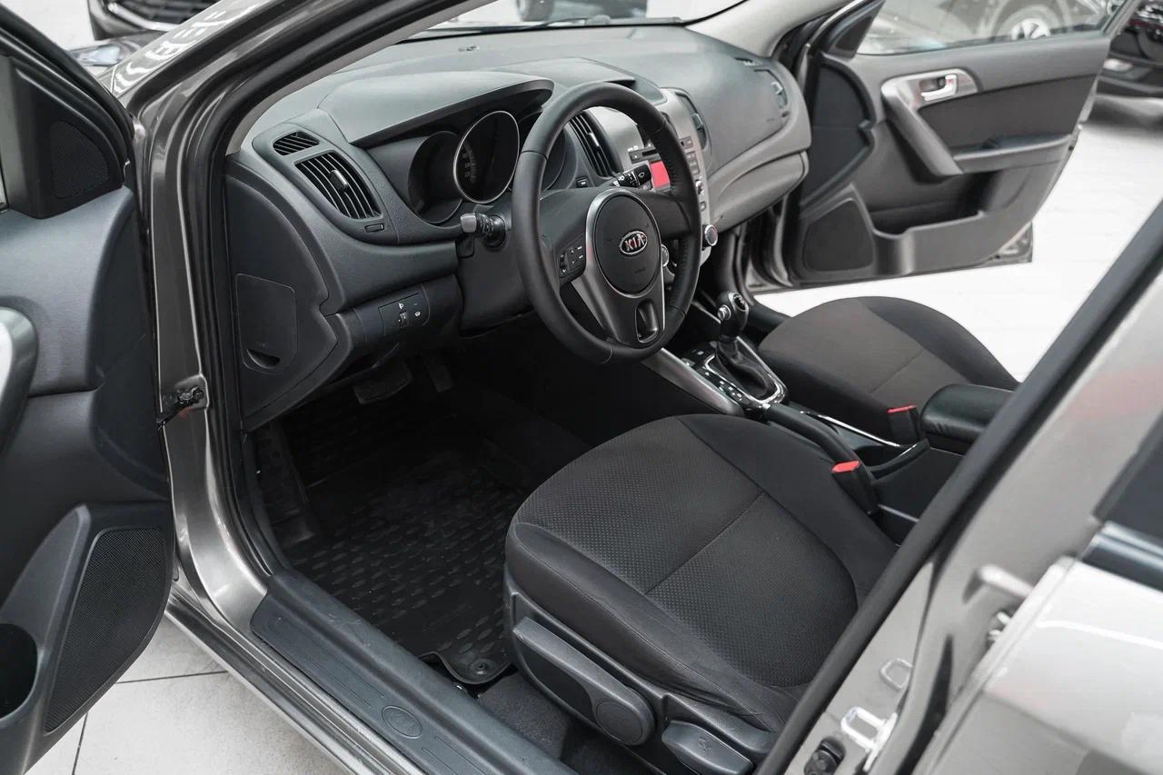 Kia Cerato 2011, серый, ДЦ Орехово