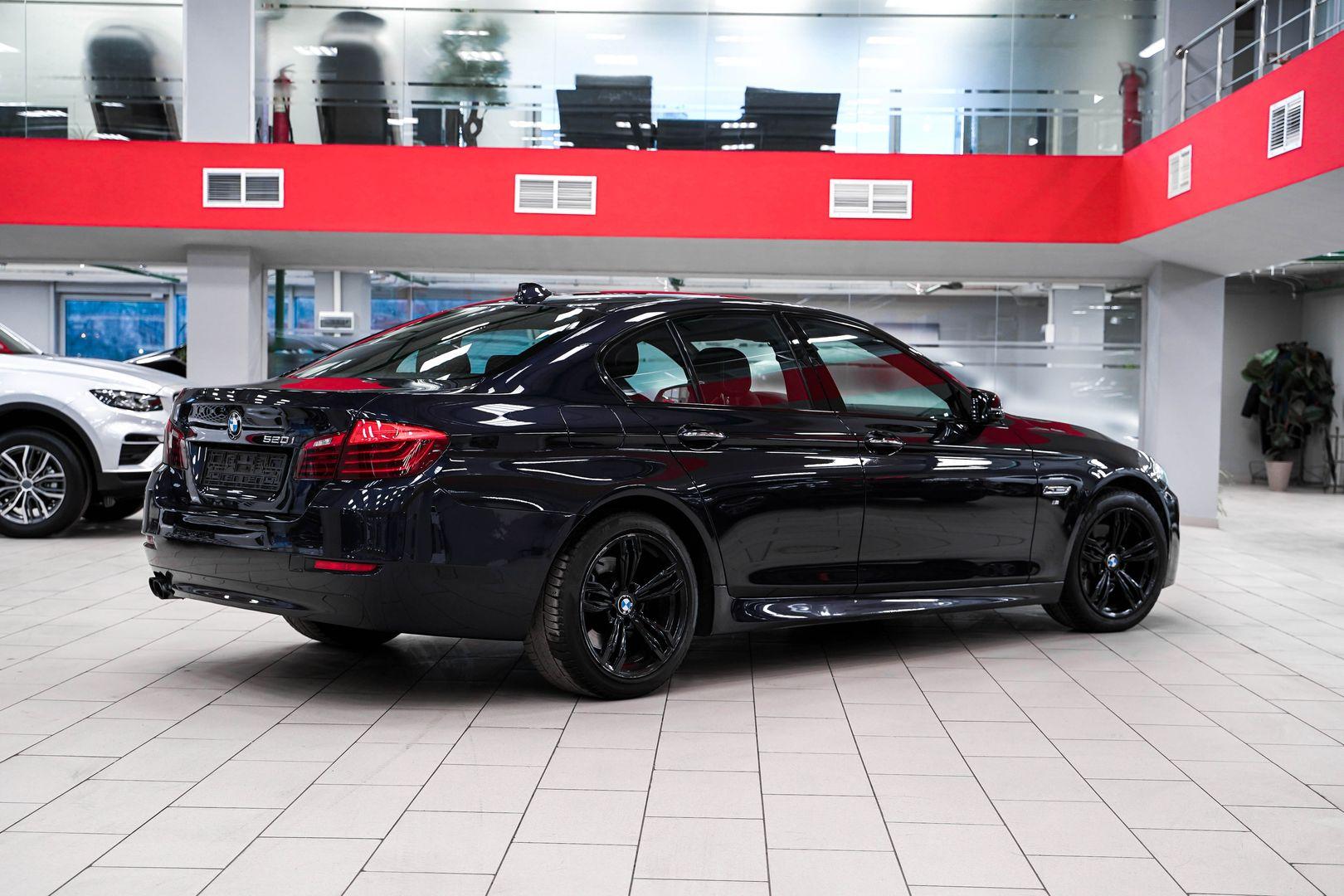 BMW 5 серии 2014, синий, ДЦ Орехово
