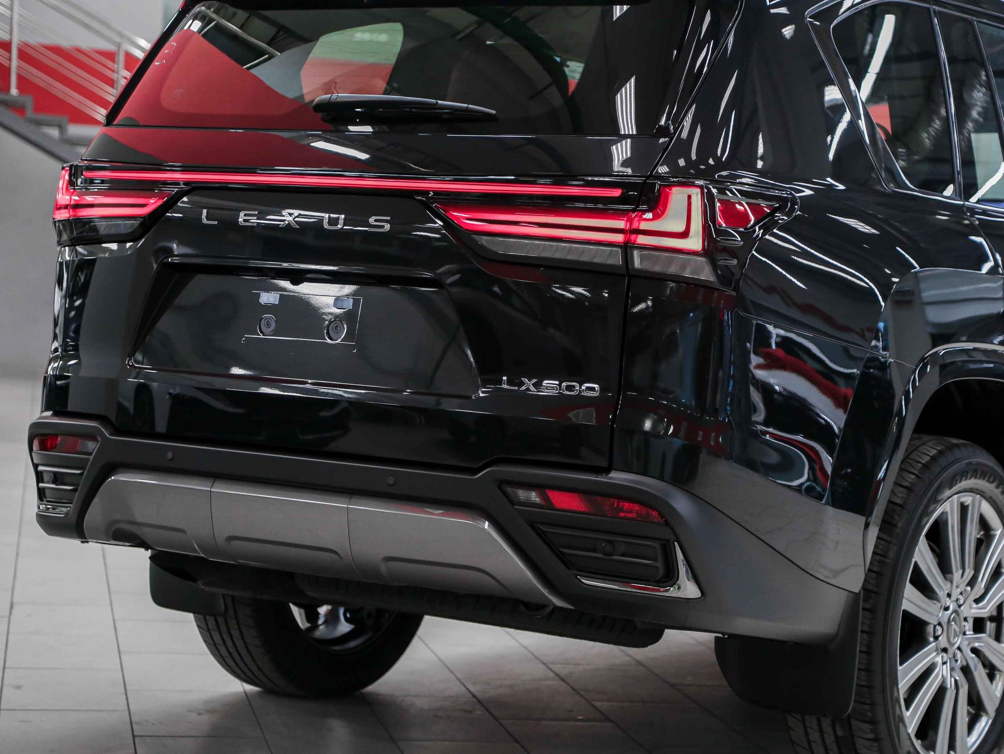 Lexus LX 2026, черный, ДЦ Орехово