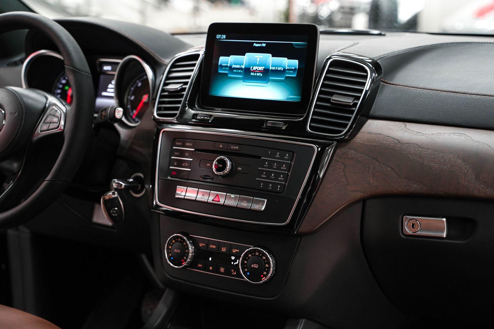 Mercedes-Benz GLS 2016, синий, ДЦ Орехово