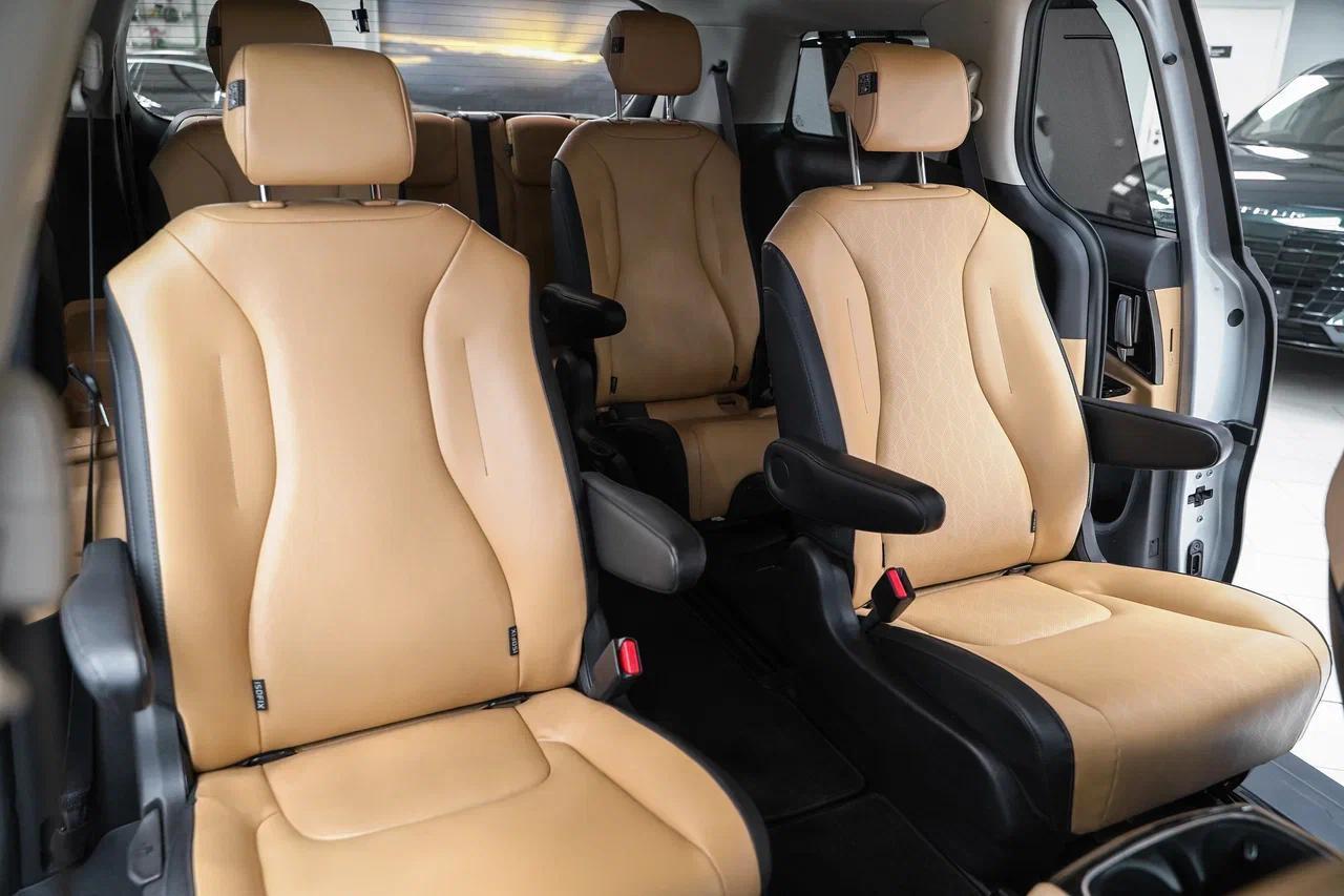 Kia Carnival 2020, серый, ДЦ Орехово