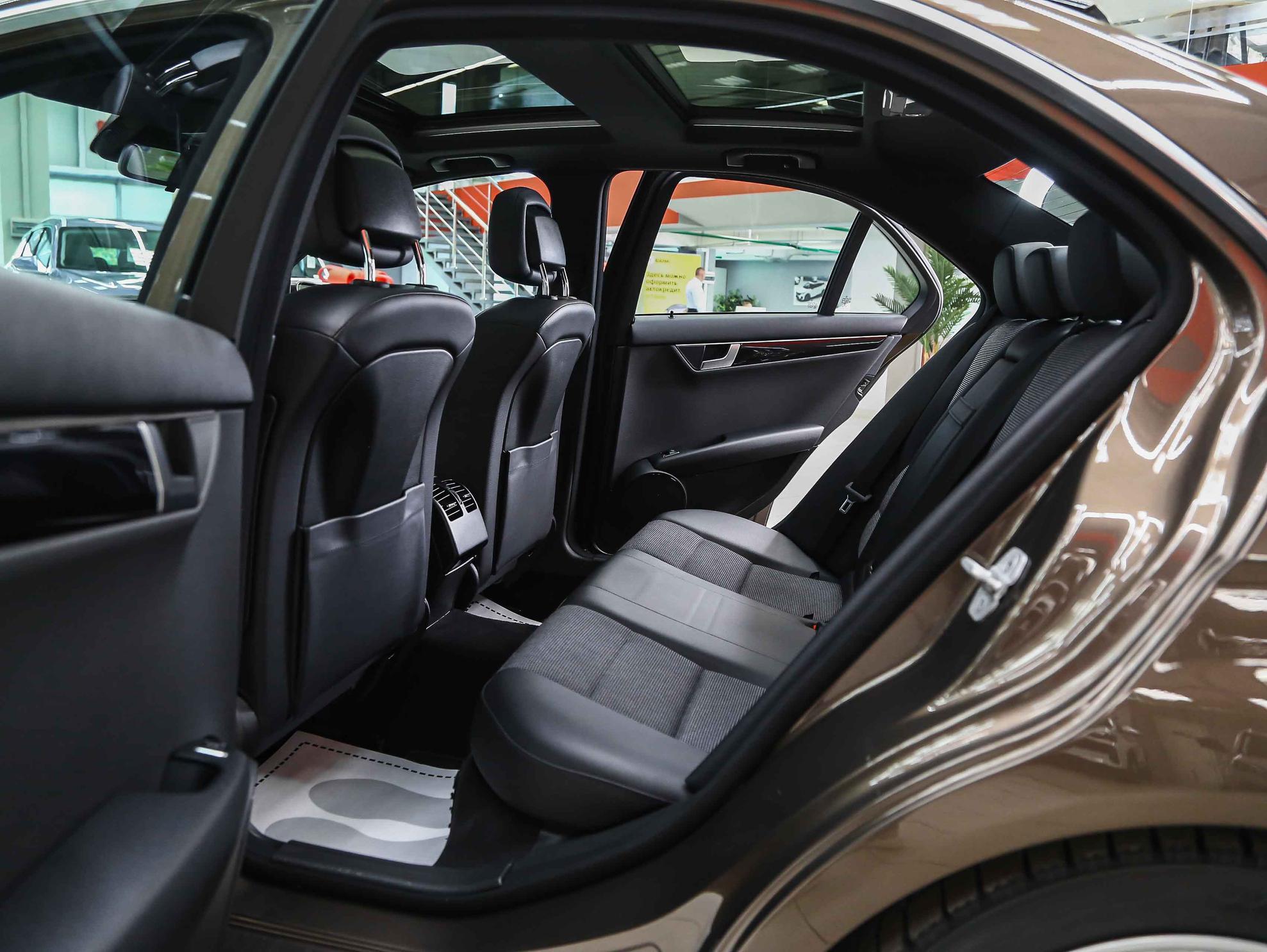 Mercedes-Benz C-Класс 2013, коричневый, ДЦ Орехово