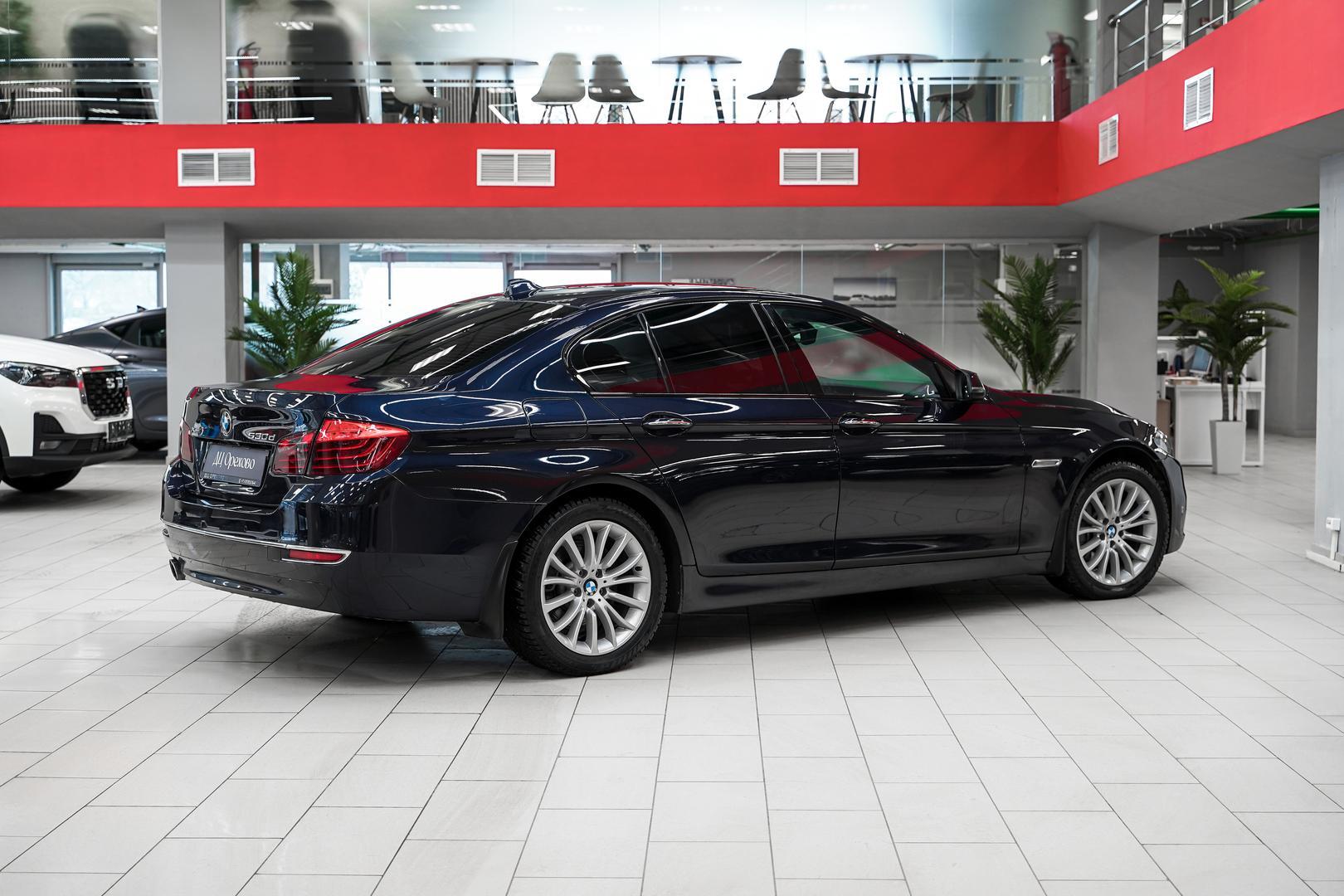 BMW 5 серии 2014, синий, ДЦ Орехово