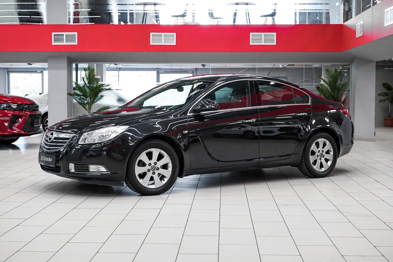 Opel Insignia 2010, черный, ДЦ Орехово