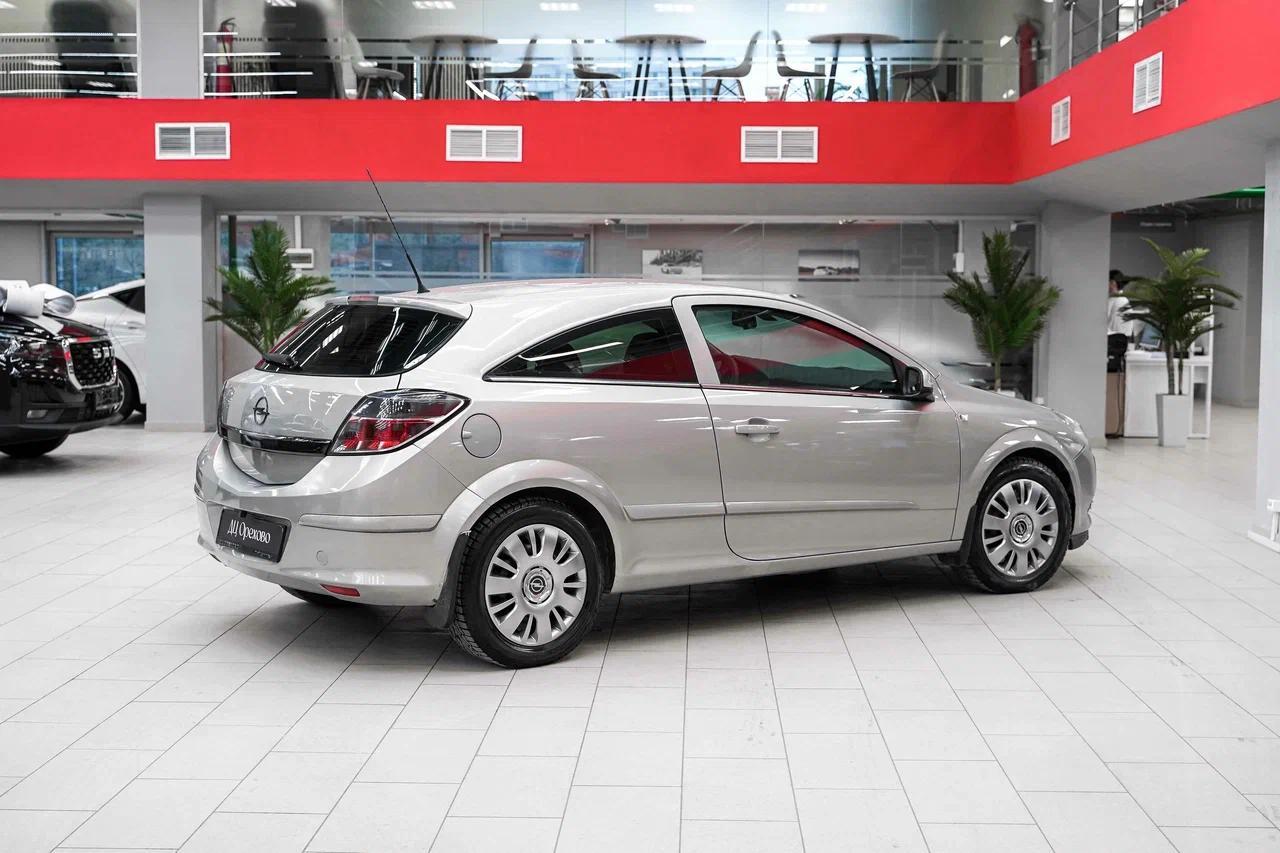 Opel Astra 2008, бежевый, ДЦ Орехово