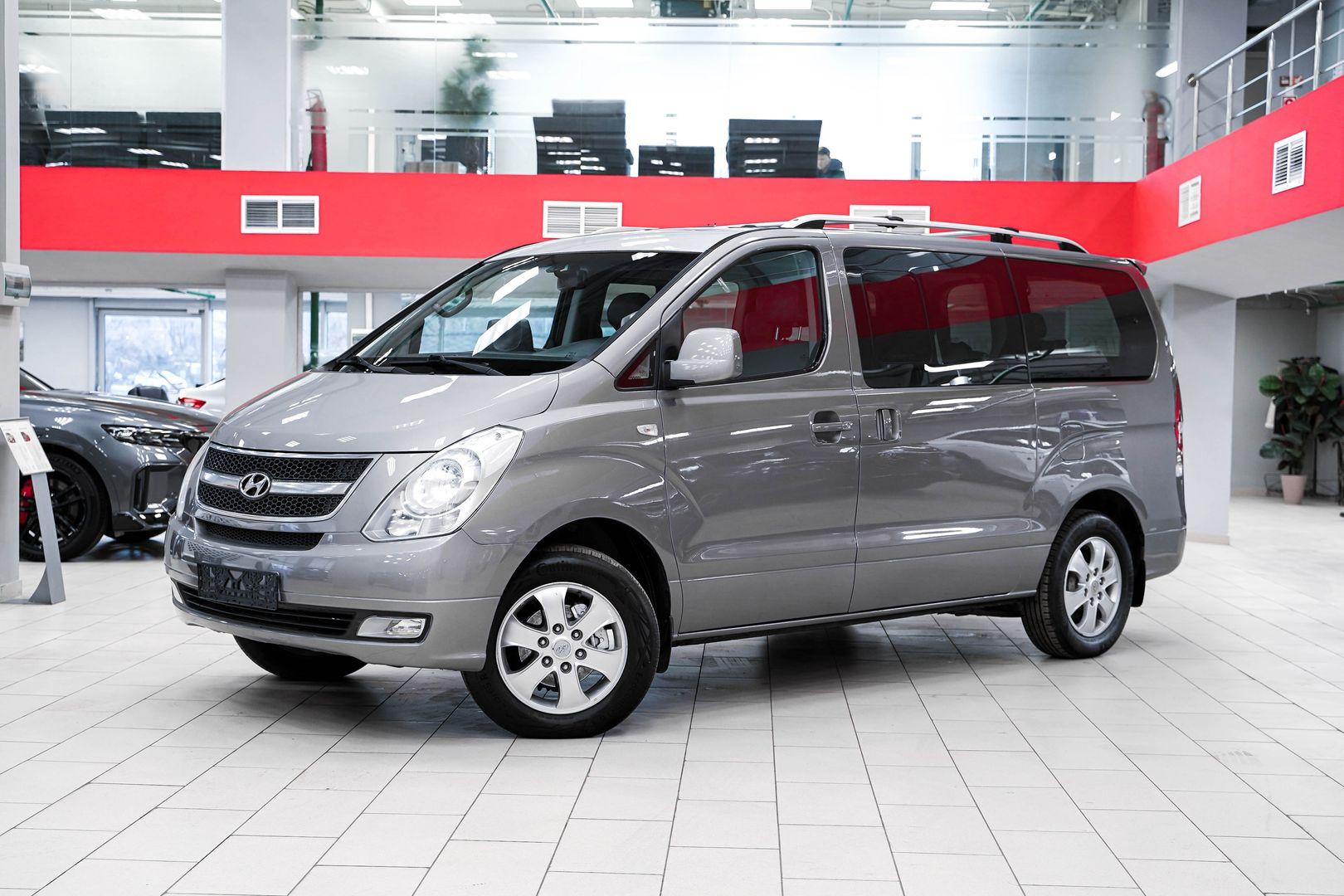 Hyundai Grand Starex 2014, серый, ДЦ Орехово