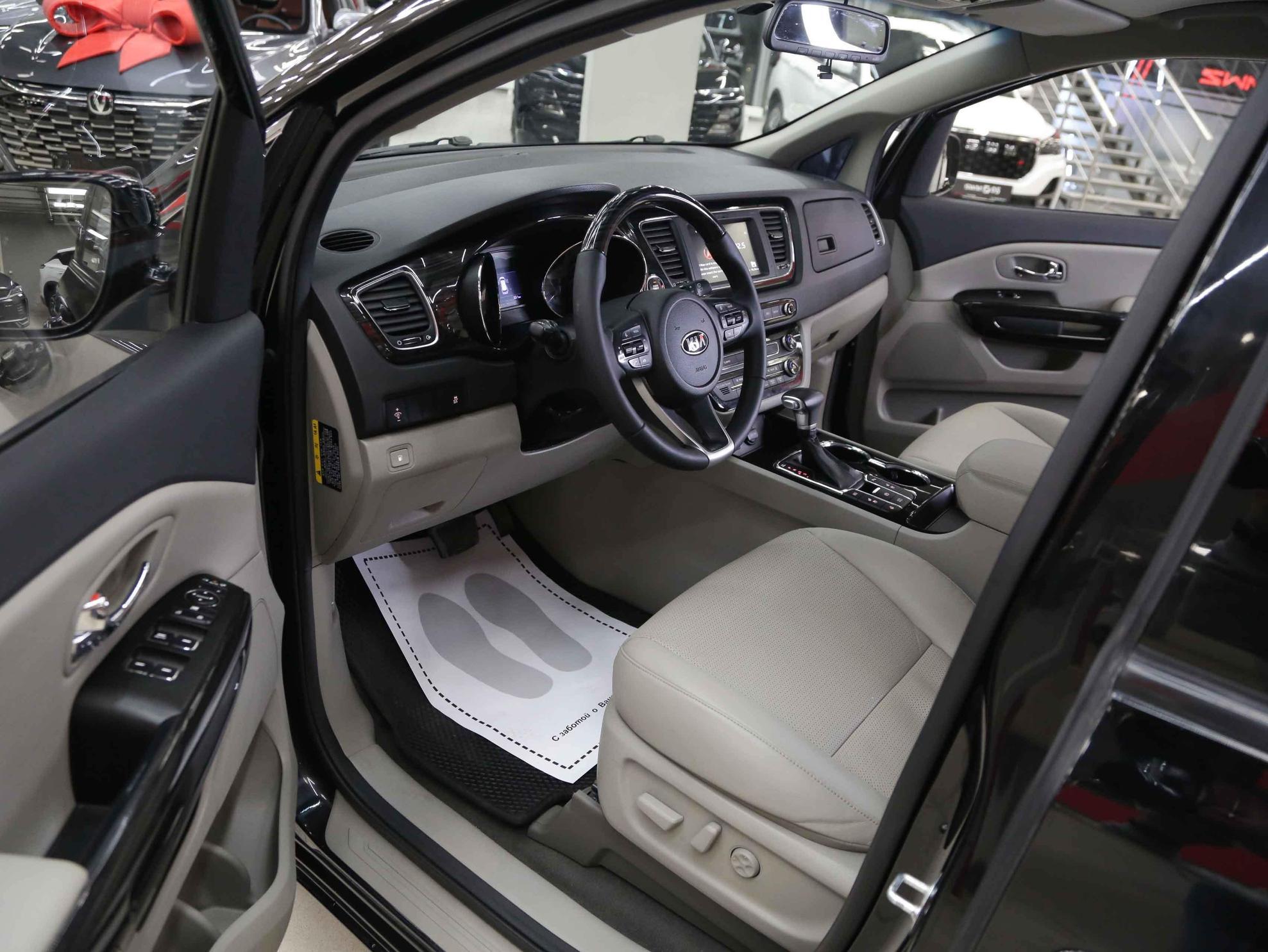 Kia Carnival 2019, черный, ДЦ Орехово