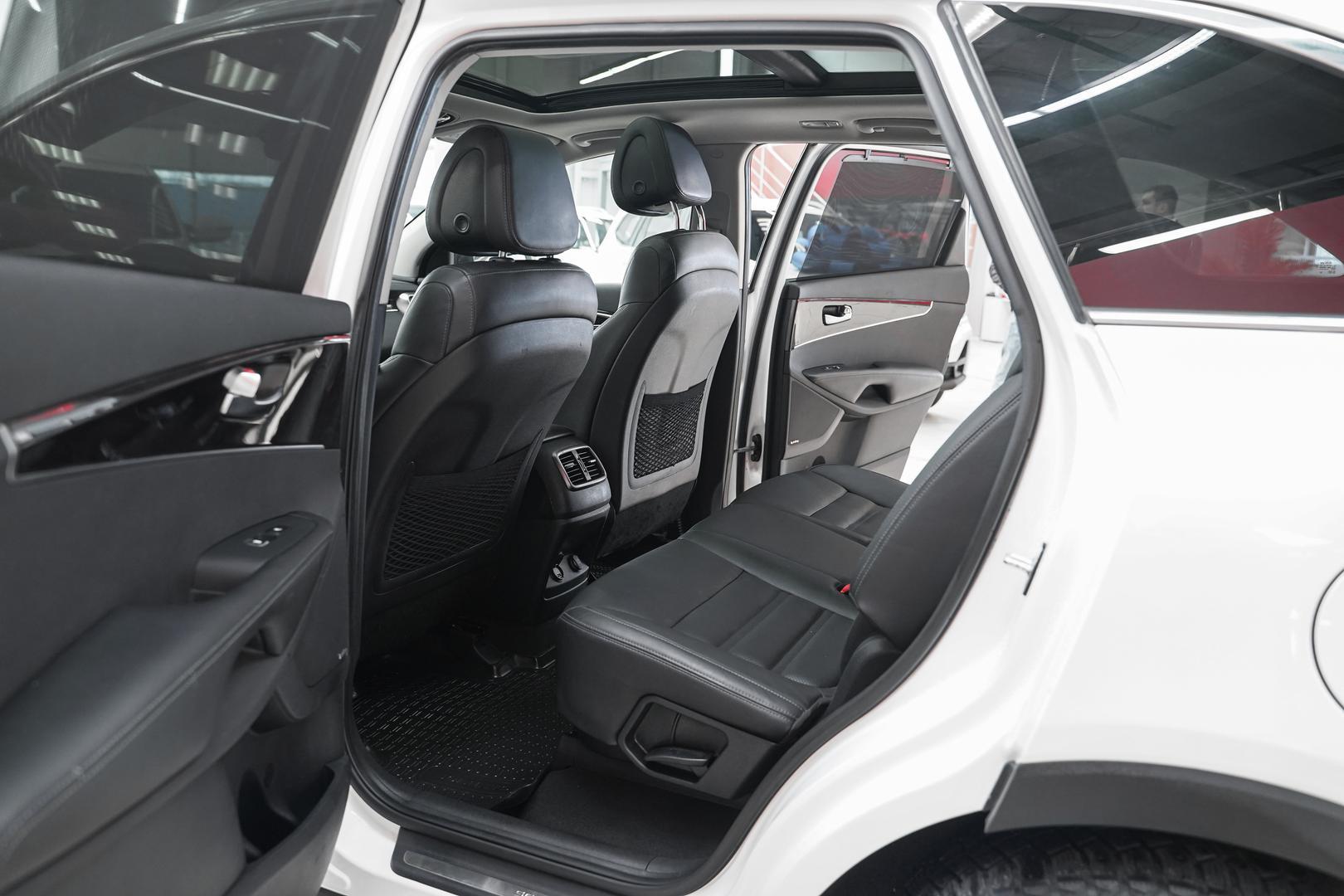 Kia Sorento 2016, белый, ДЦ Орехово