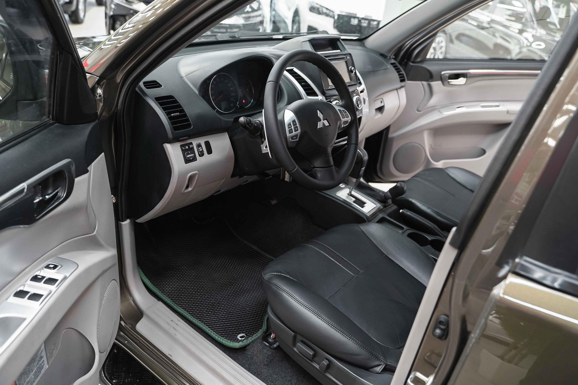 Mitsubishi Pajero Sport 2015, коричневый, ДЦ Орехово