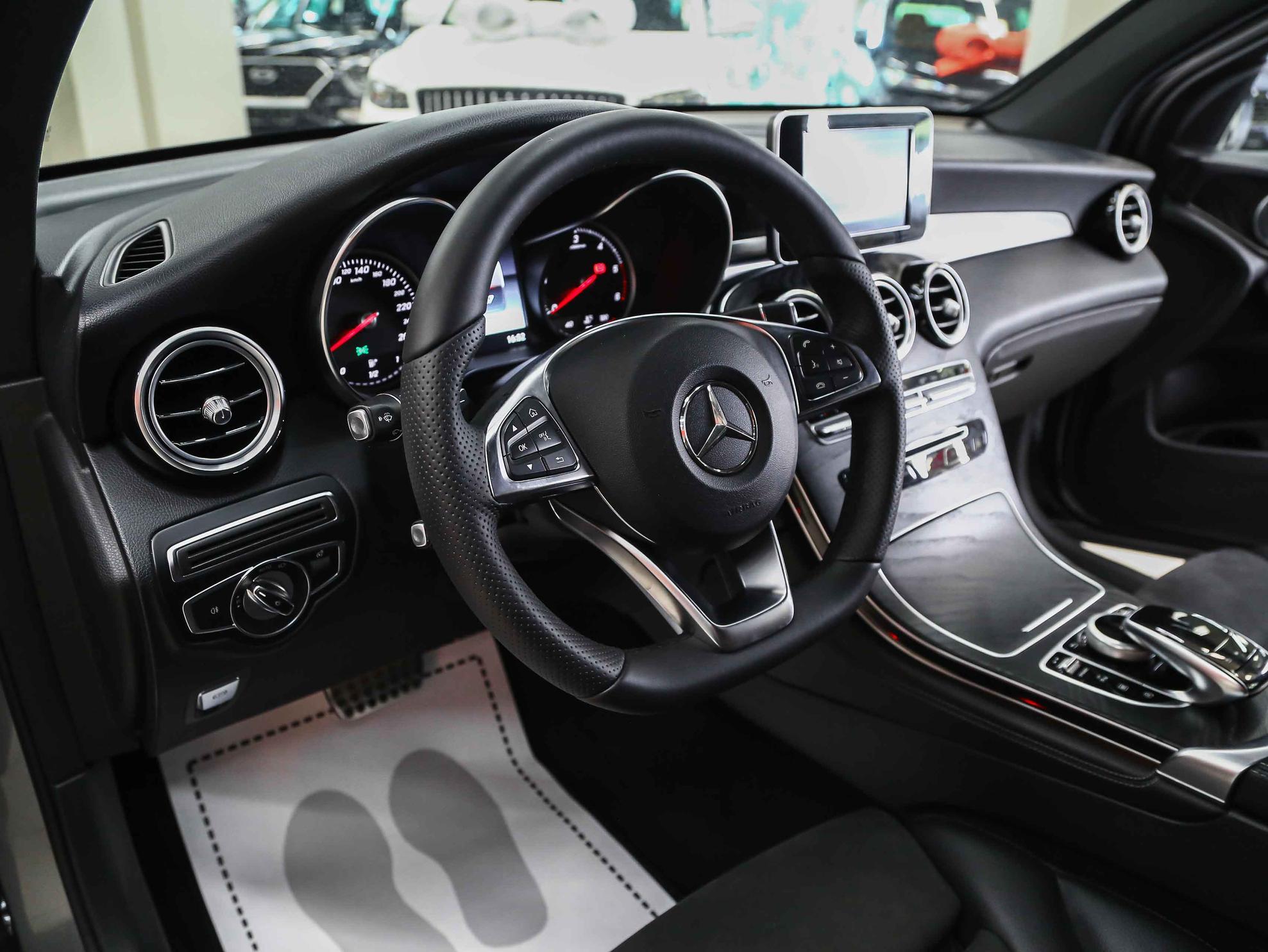Mercedes-Benz GLC Coupe 2017, серый, ДЦ Орехово