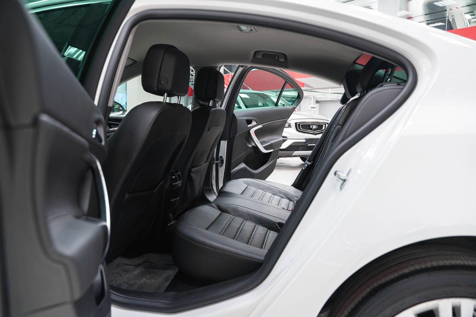 Opel Insignia 2014, белый, ДЦ Орехово