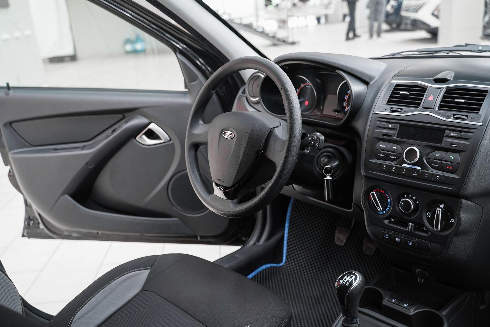 LADA (ВАЗ) Granta 2022, черный, ДЦ Орехово