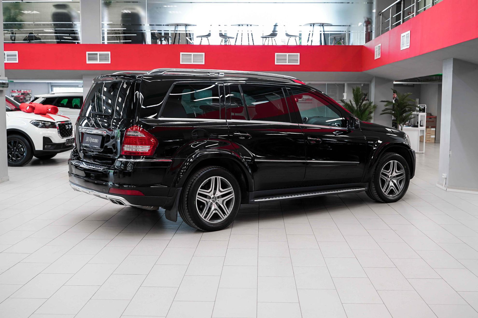 Mercedes-Benz GL-Класс 2011, черный, ДЦ Орехово