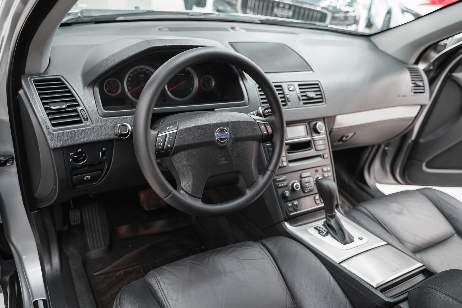Volvo XC90 2011, серый, ДЦ Орехово