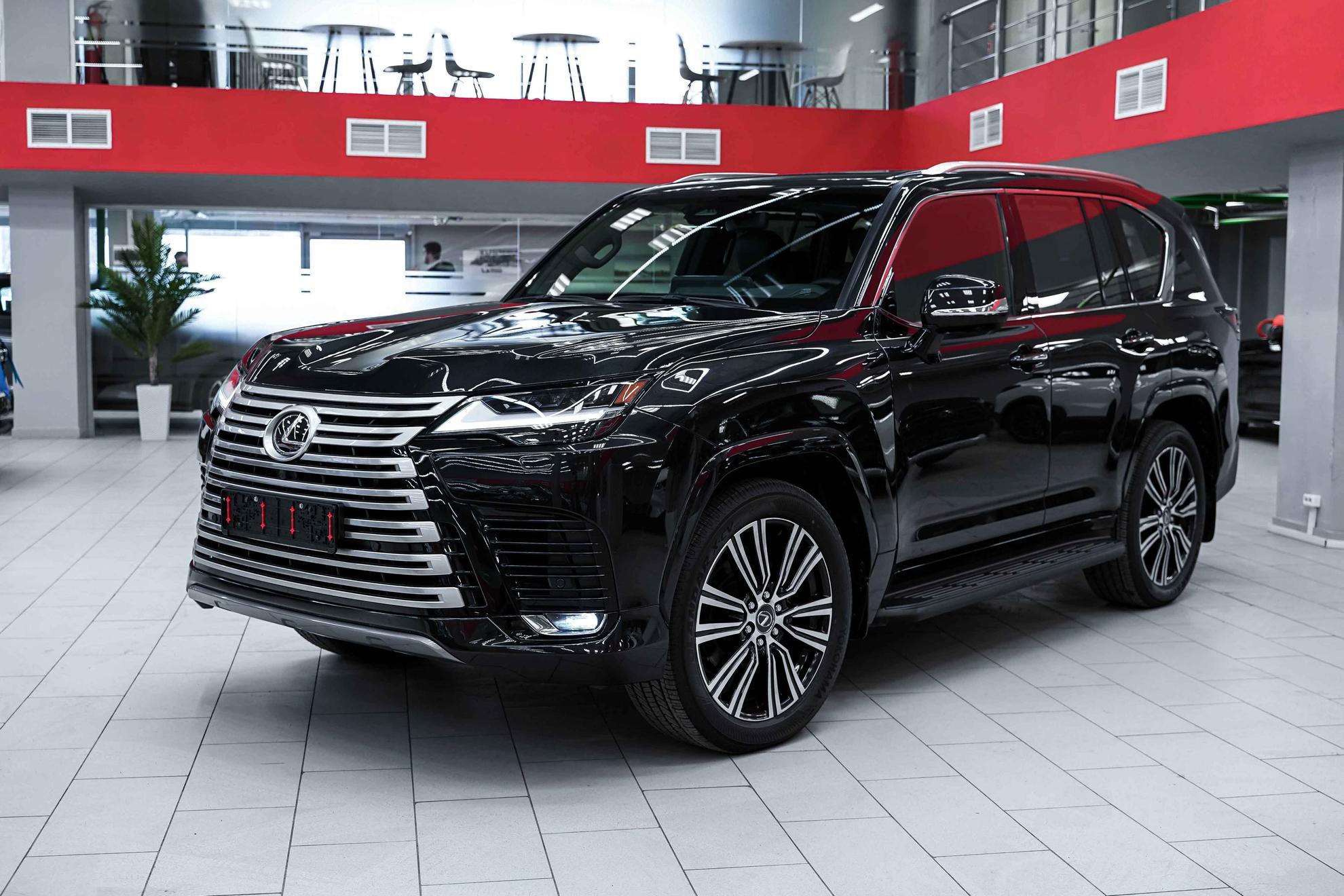 Lexus LX 2026, черный, ДЦ Орехово
