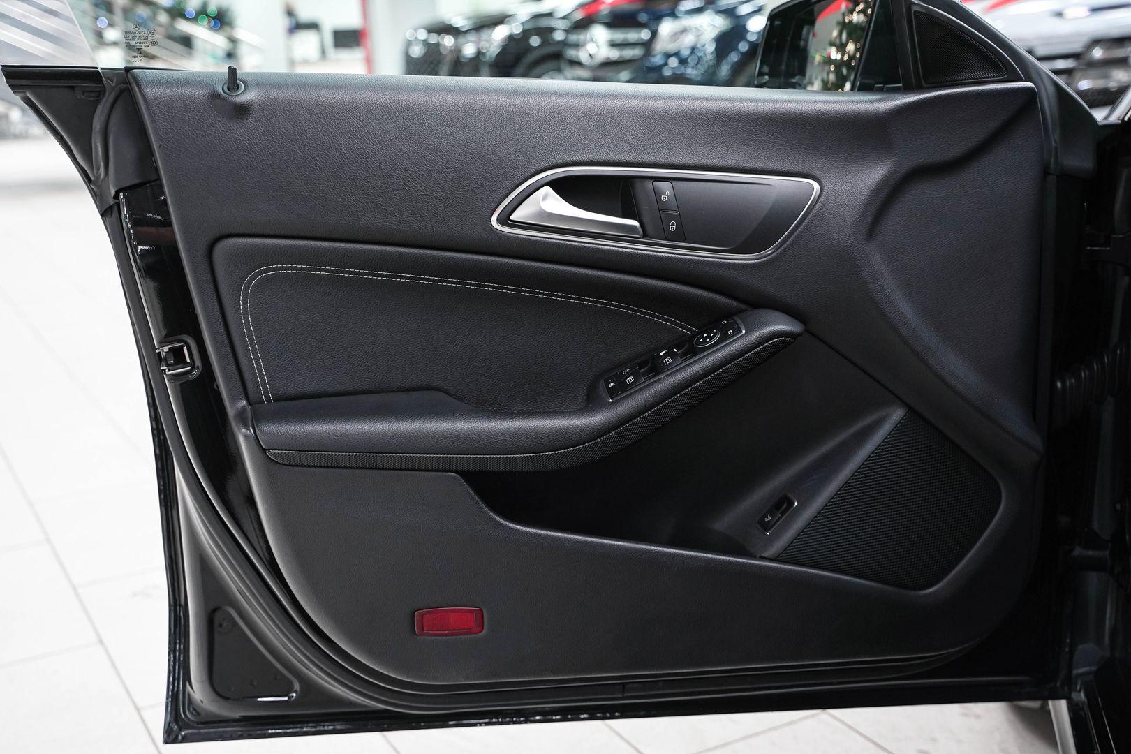 Mercedes-Benz CLA 2014, черный, ДЦ Орехово