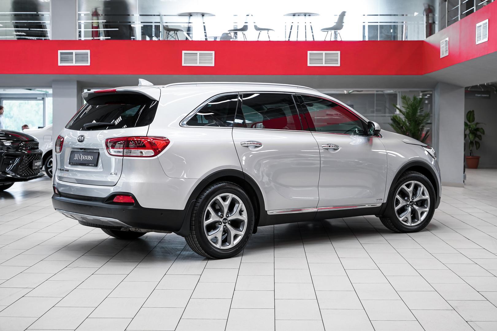 Kia Sorento 2016, серебряный, ДЦ Орехово