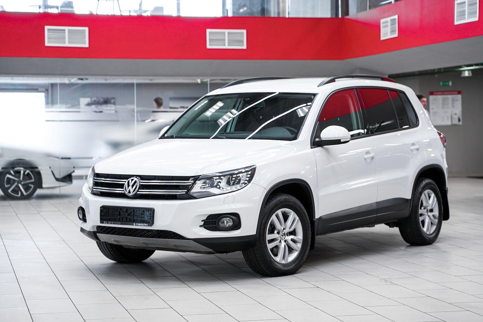 Volkswagen Tiguan 2014, белый, ДЦ Орехово