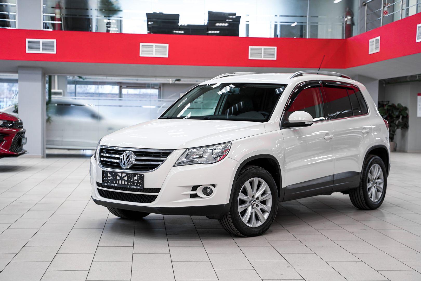 Volkswagen Tiguan 2008, белый, ДЦ Орехово
