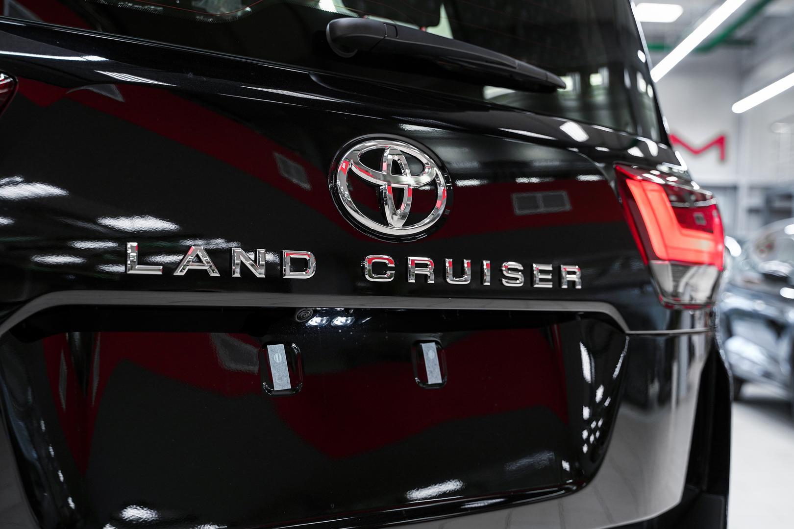 Toyota Land Cruiser 2025, черный, ДЦ Орехово