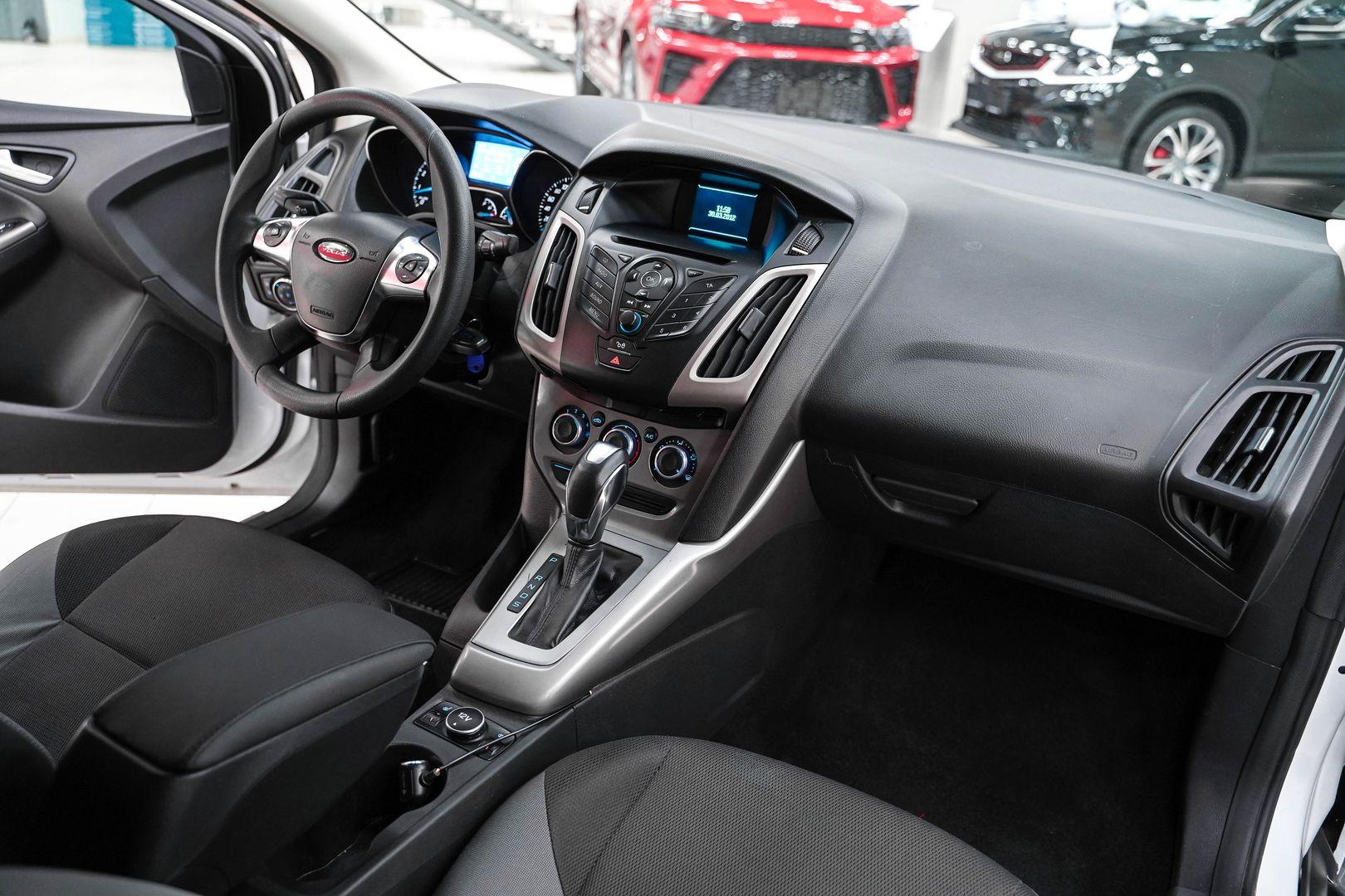 Ford Focus 2012, белый, ДЦ Орехово