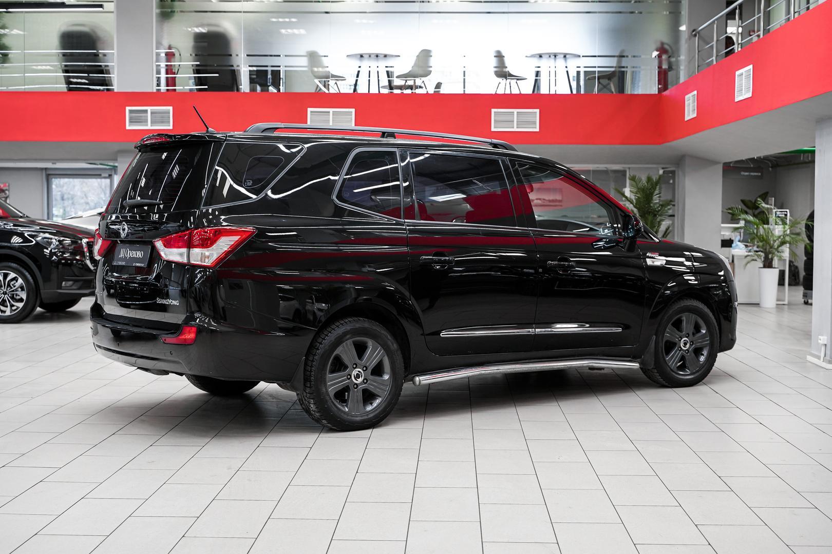 SsangYong Stavic 2014, черный, ДЦ Орехово