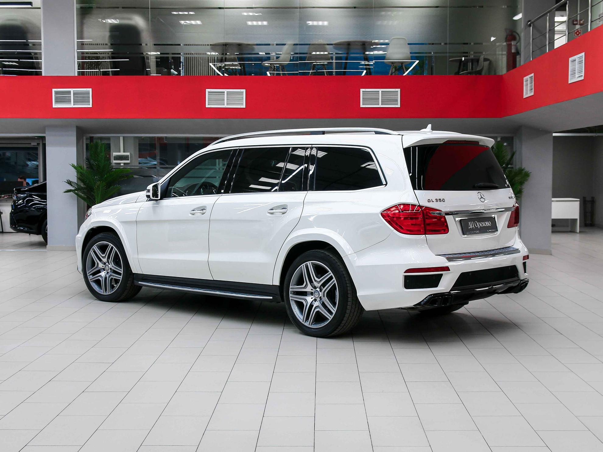 Mercedes-Benz GL-Класс 2014, белый, ДЦ Орехово