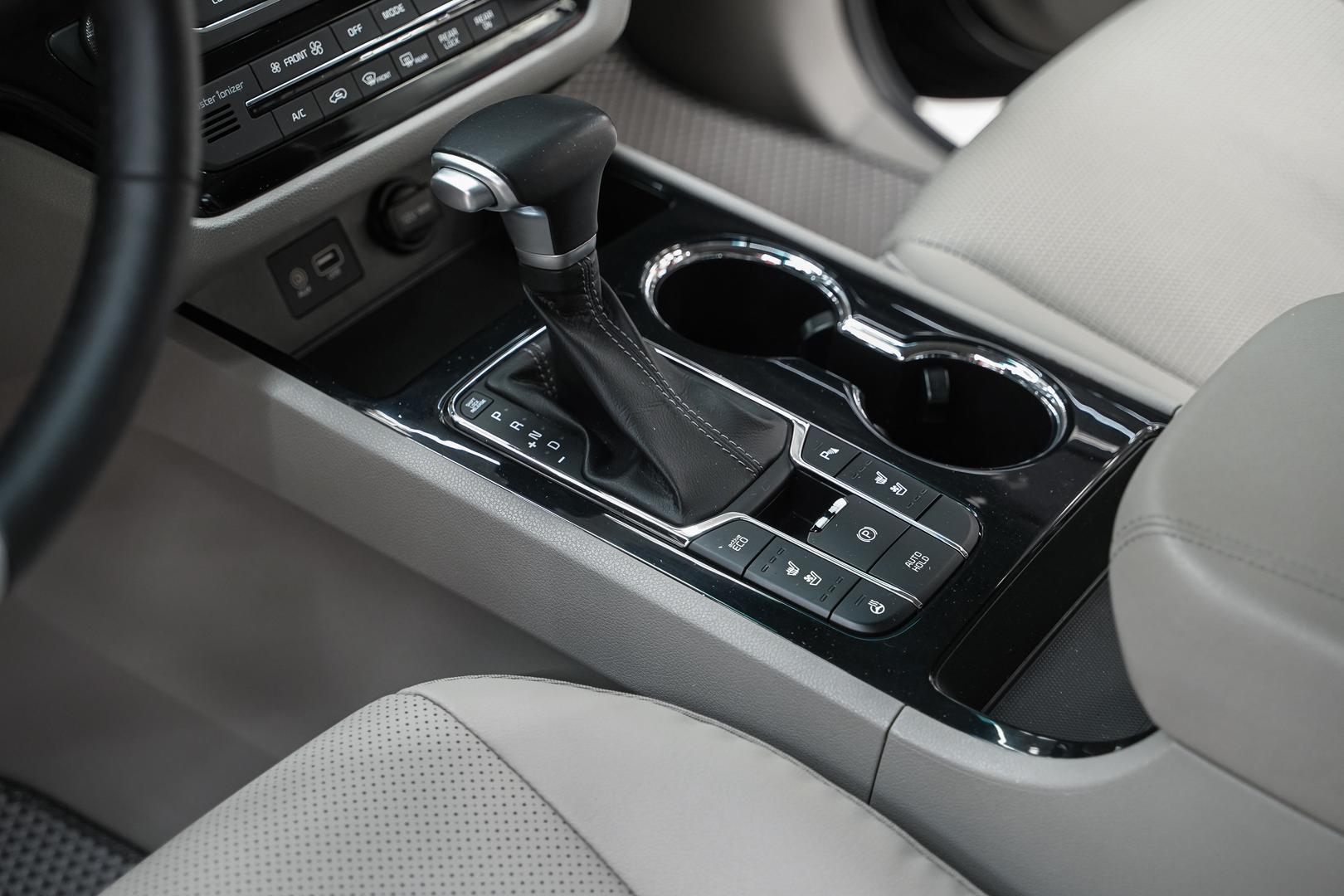 Kia Carnival 2020, черный, ДЦ Орехово