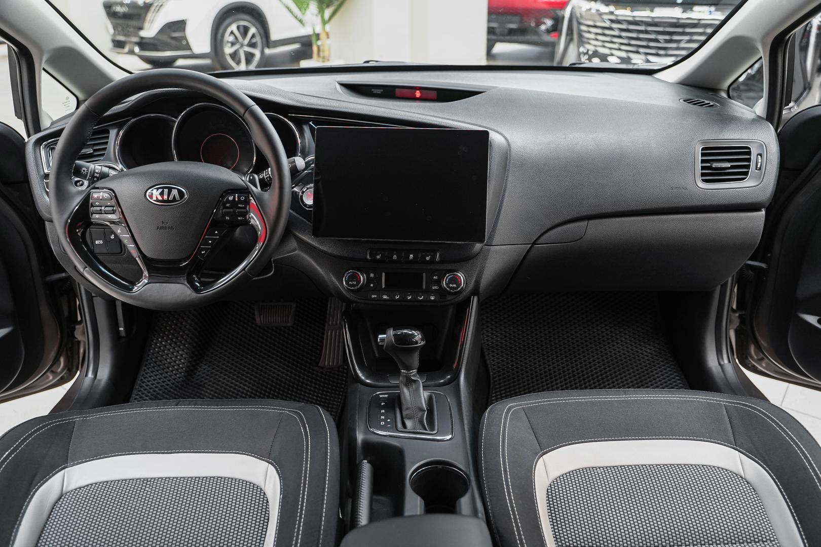 Kia Ceed 2017, коричневый, ДЦ Орехово