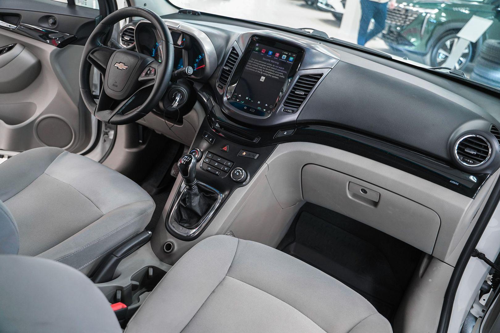 Chevrolet Orlando 2012, белый, ДЦ Орехово