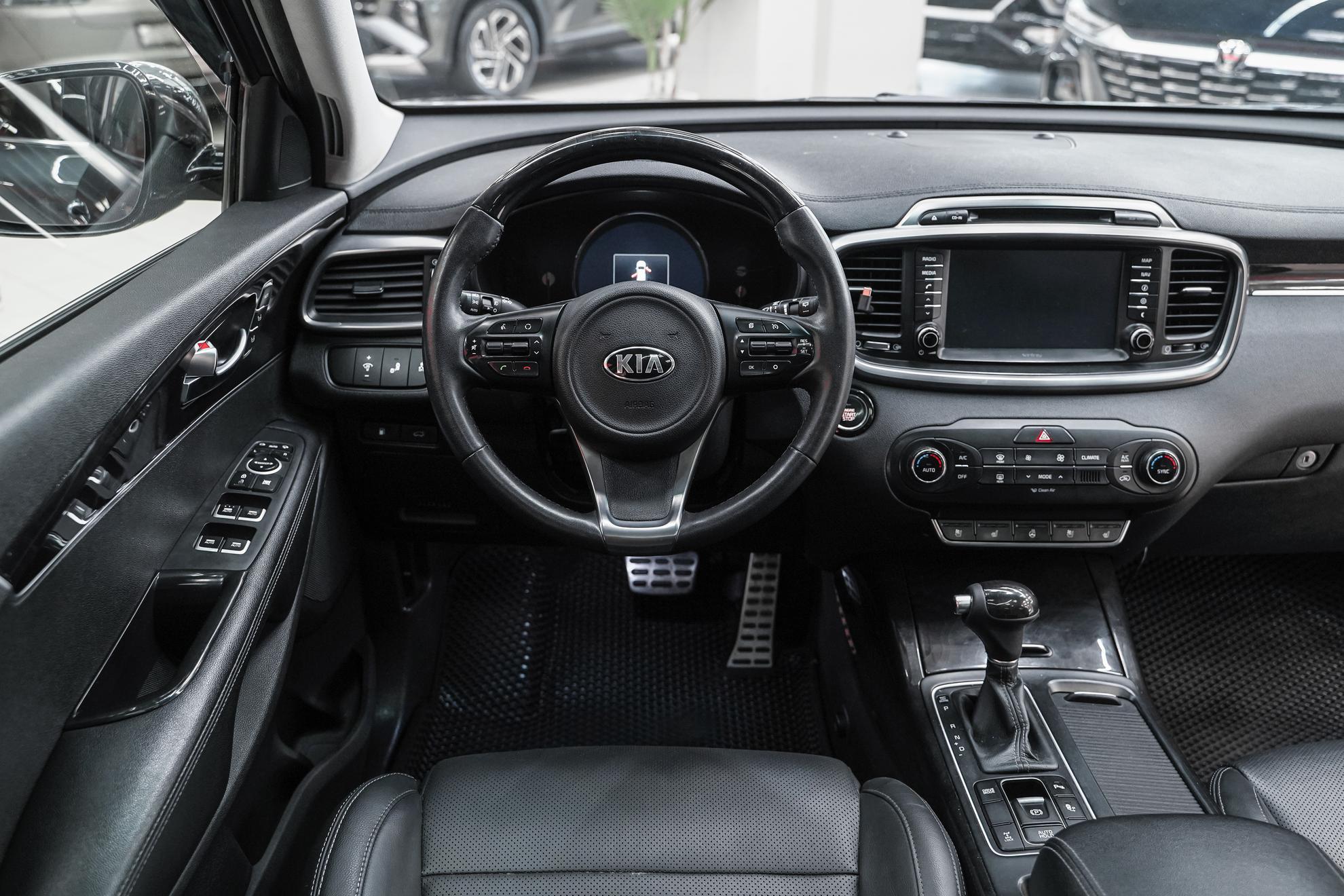 Kia Sorento 2016, серый, ДЦ Орехово