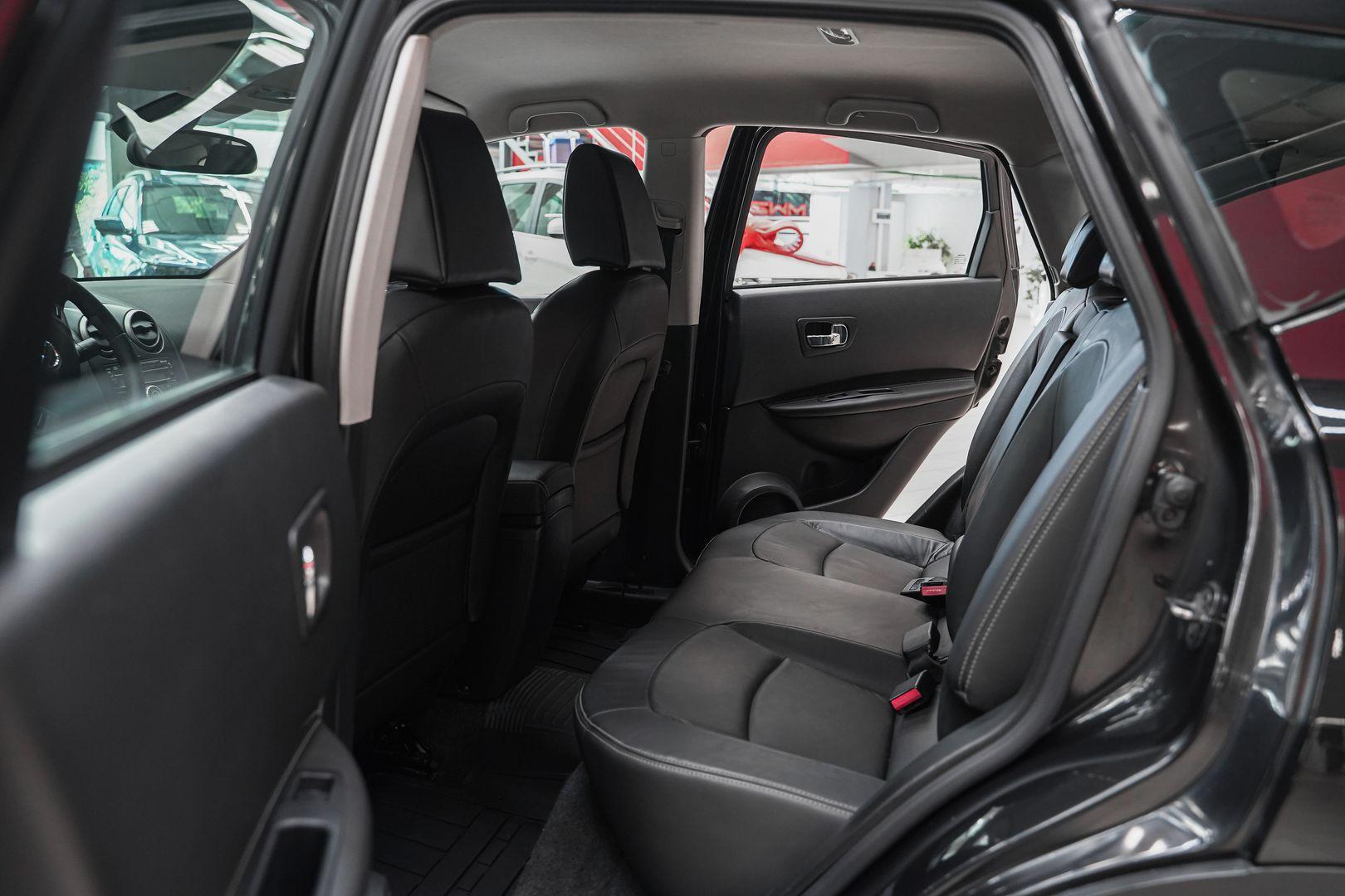 Nissan Qashqai 2008, черный, ДЦ Орехово