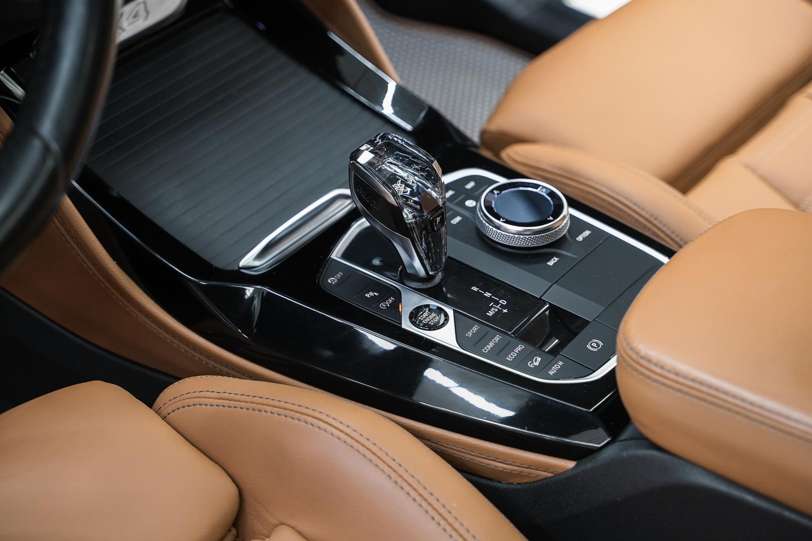 BMW X4 2021, черный, ДЦ Орехово