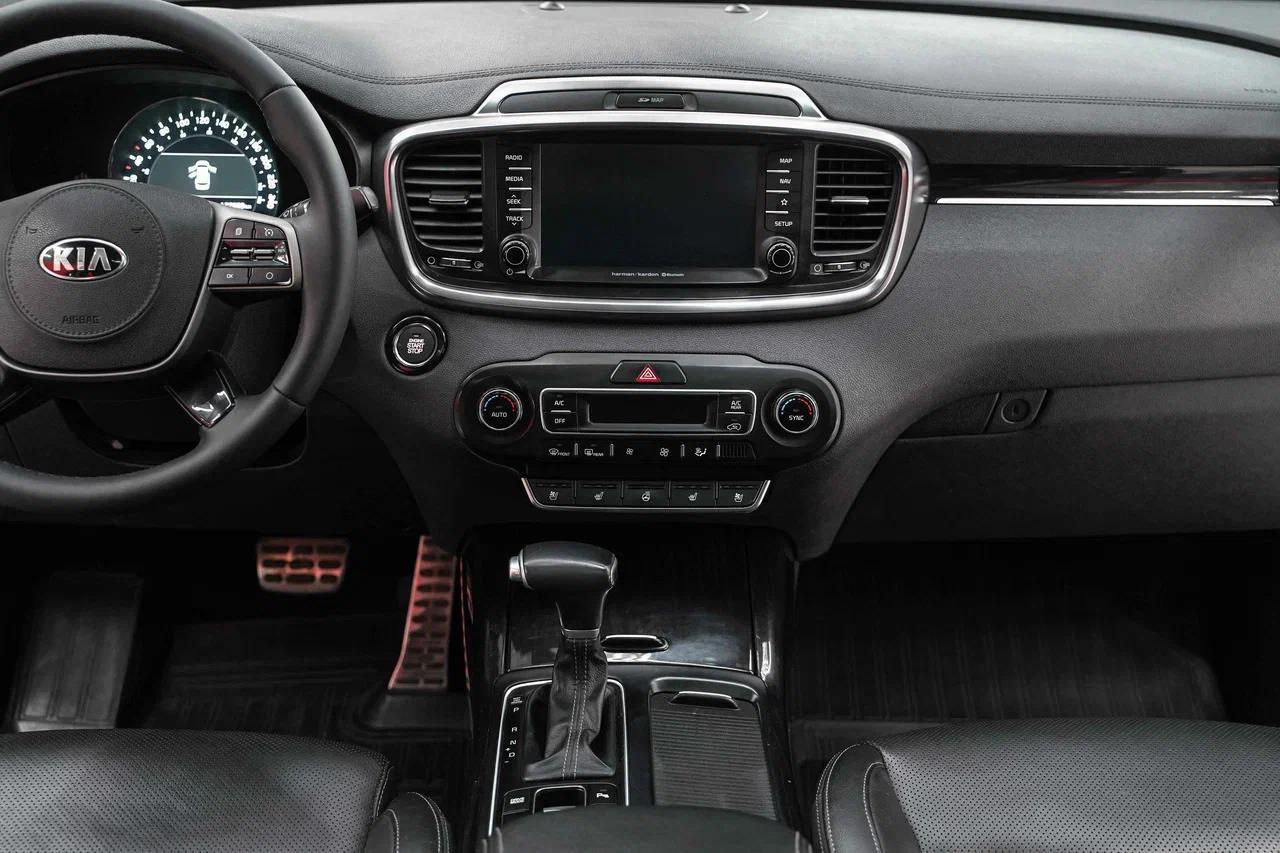 Kia Sorento 2018, серый, ДЦ Орехово