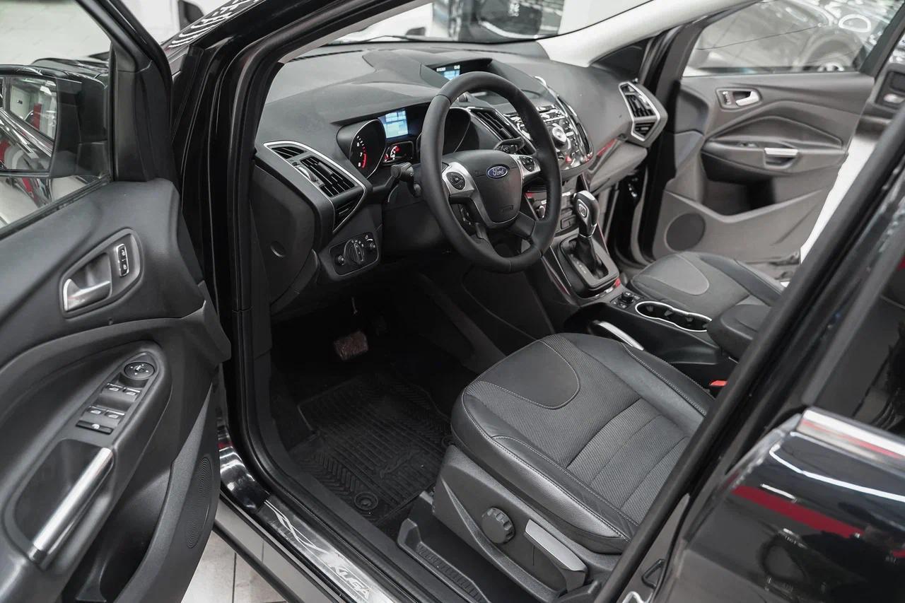 Ford Kuga 2013, черный, ДЦ Орехово