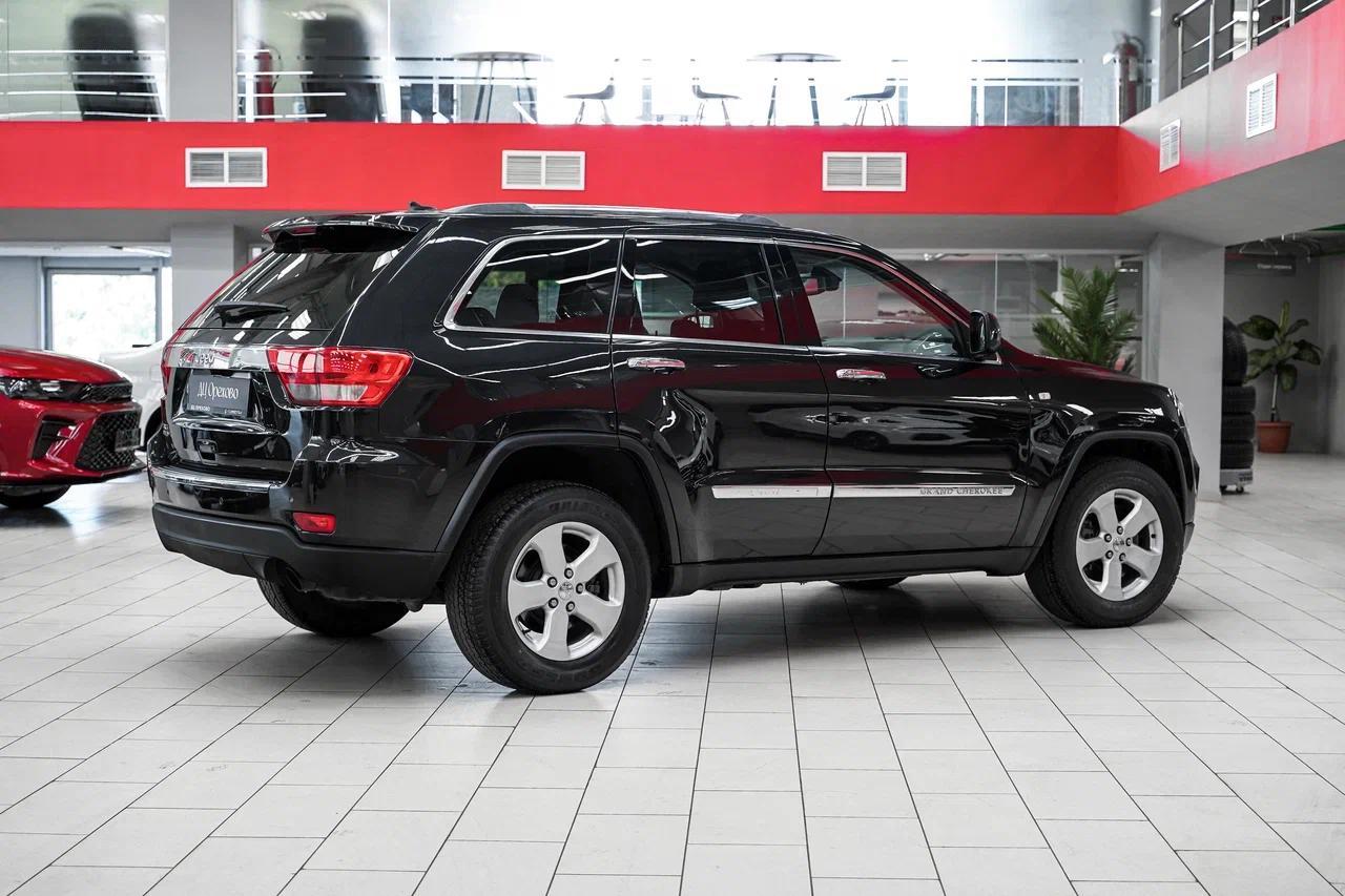 Jeep Grand Cherokee 2011, черный, ДЦ Орехово