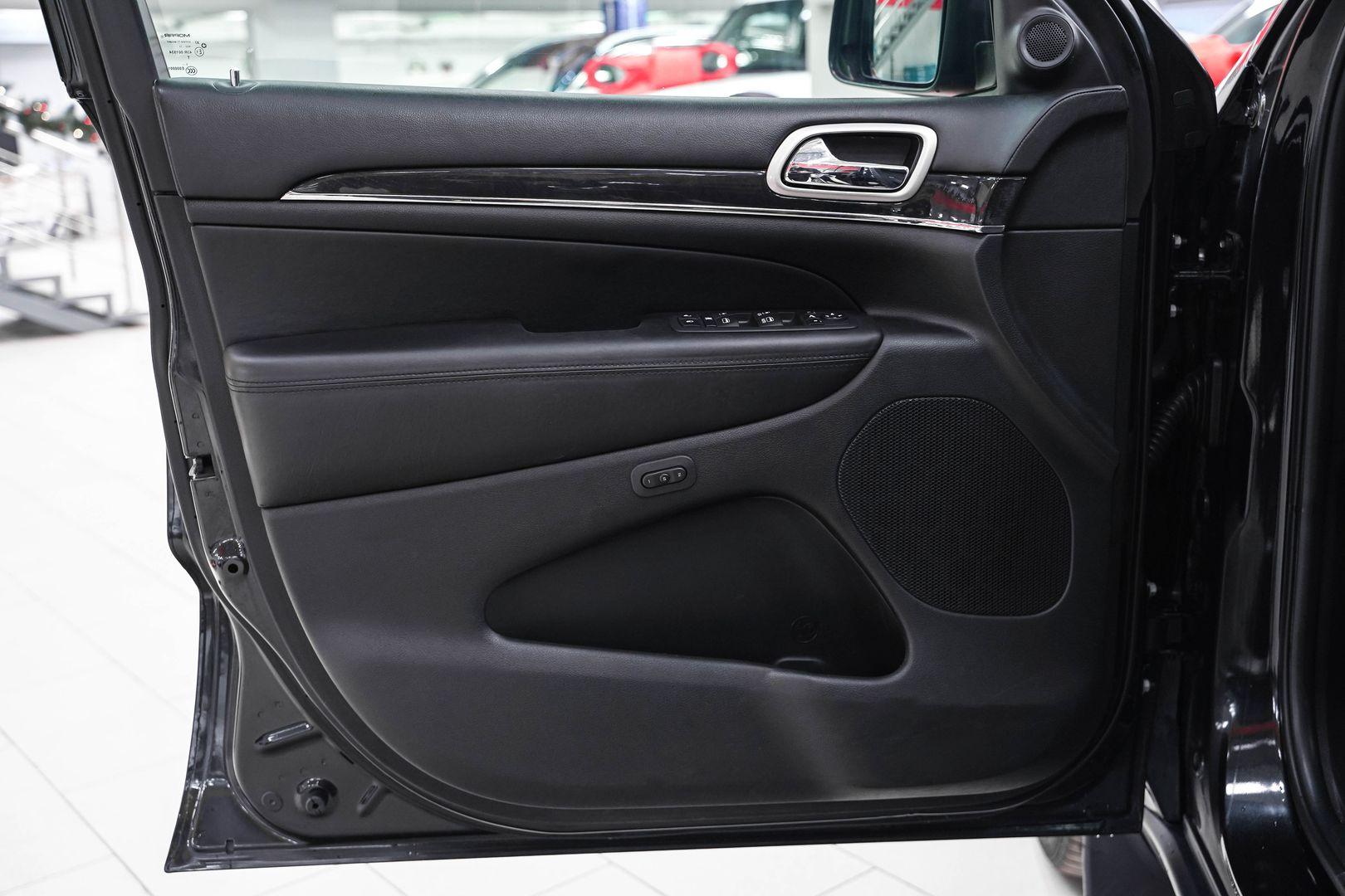 Jeep Grand Cherokee 2012, черный, ДЦ Орехово