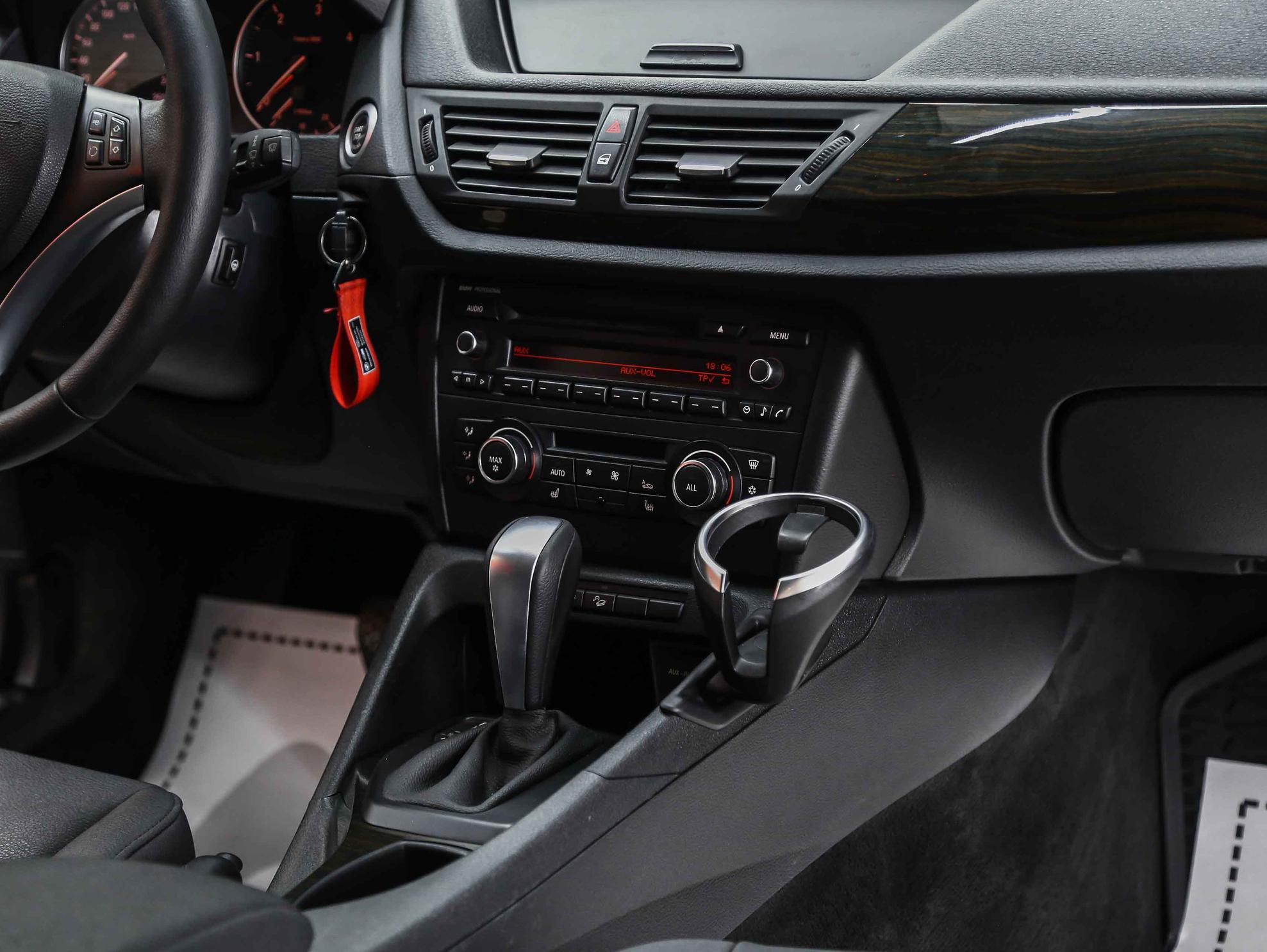 BMW X1 2012, белый, ДЦ Орехово