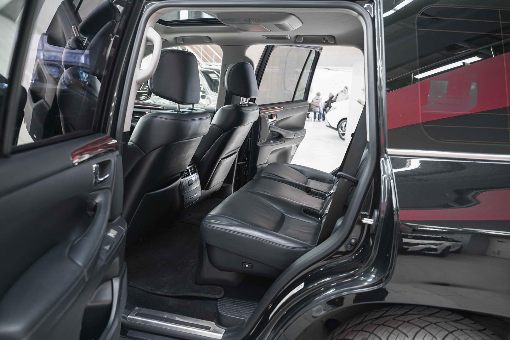 Lexus LX 2011, черный, ДЦ Орехово