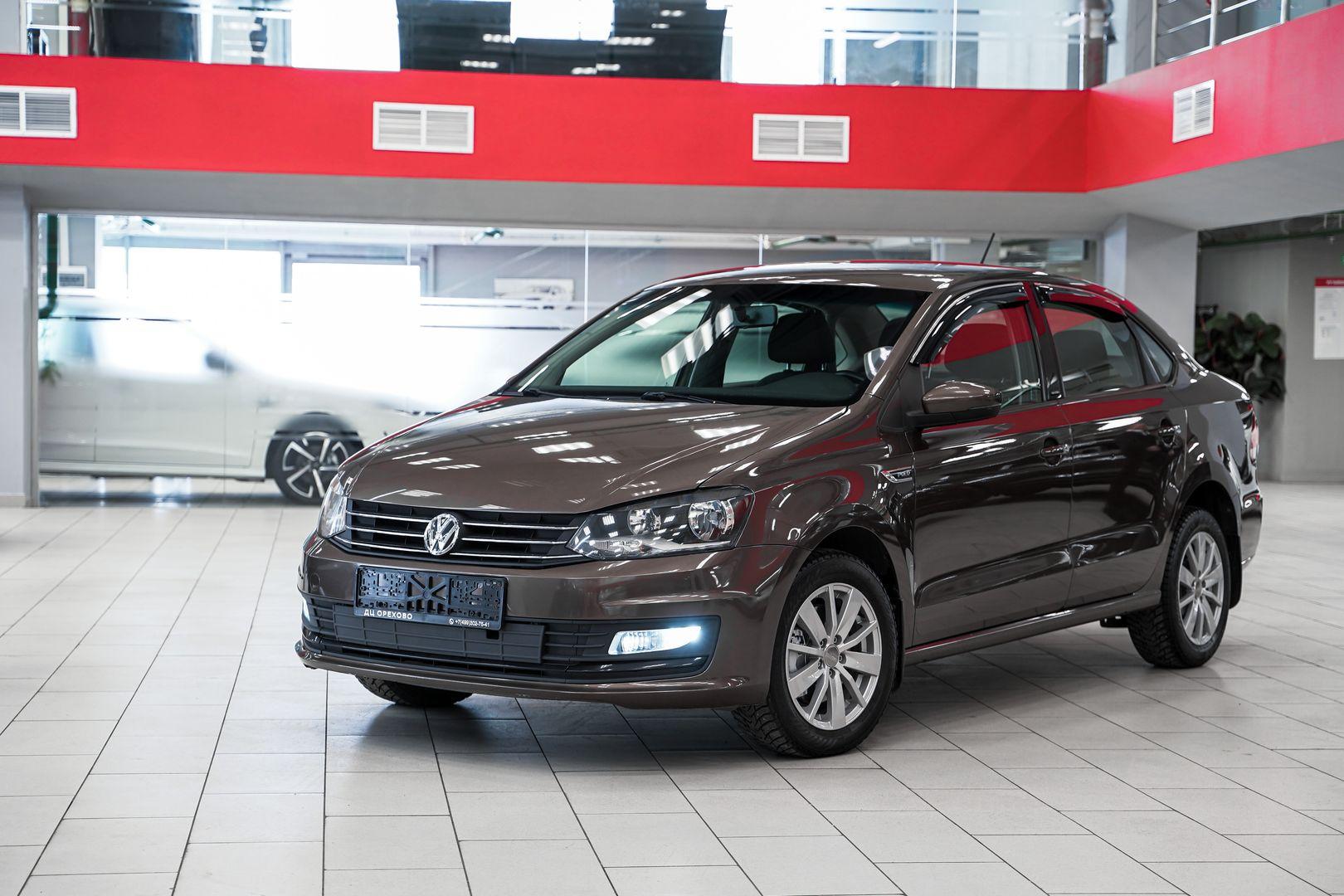 Volkswagen Polo 2016, коричневый, ДЦ Орехово
