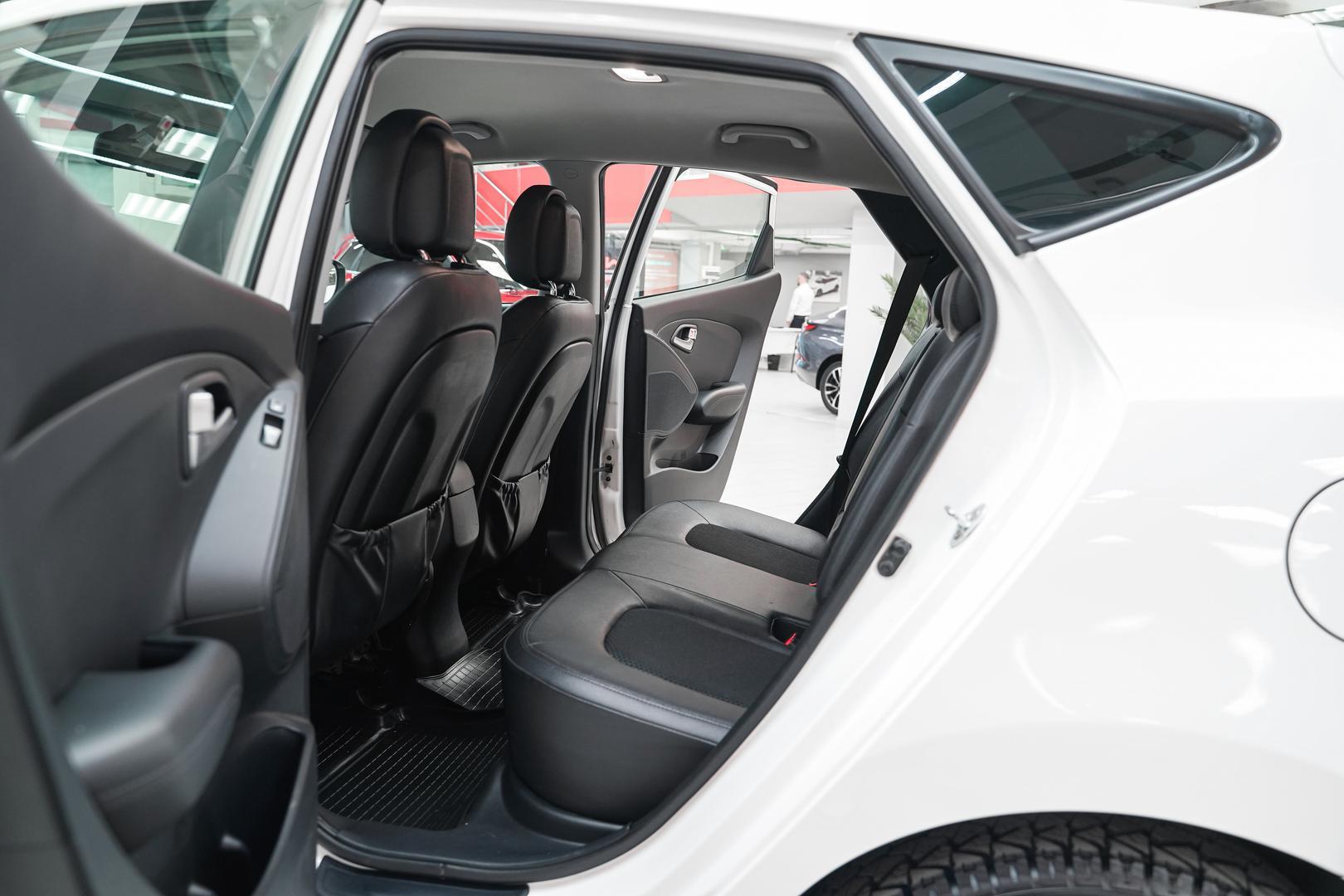 Hyundai ix35 2013, белый, ДЦ Орехово