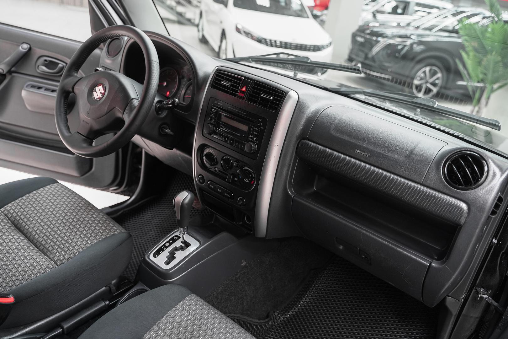 Suzuki Jimny 2011, черный, ДЦ Орехово