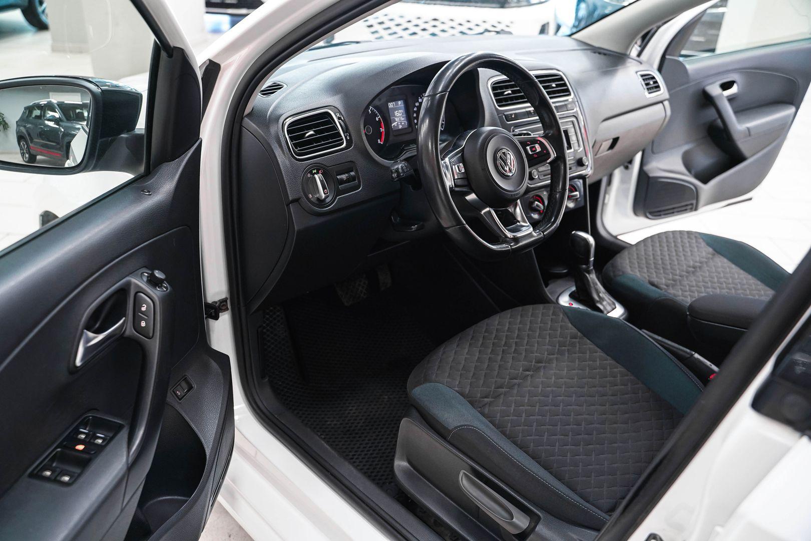 Volkswagen Polo 2020, белый, ДЦ Орехово