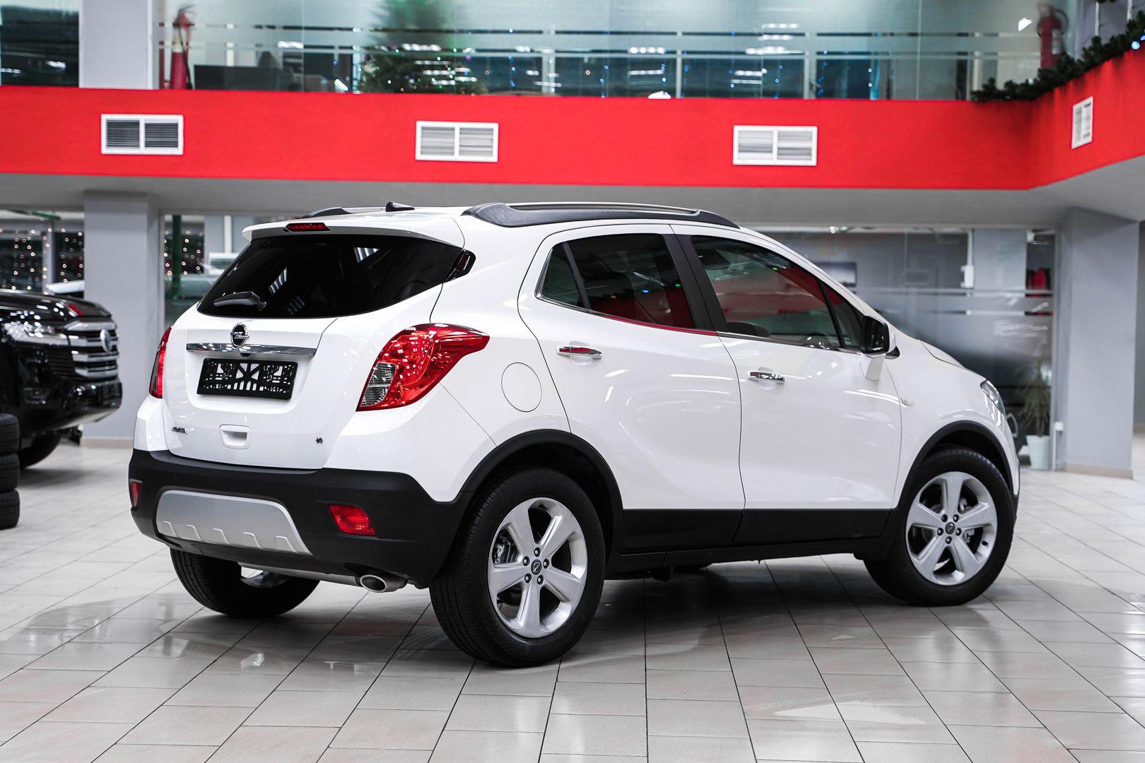 Opel Mokka 2012, белый, ДЦ Орехово