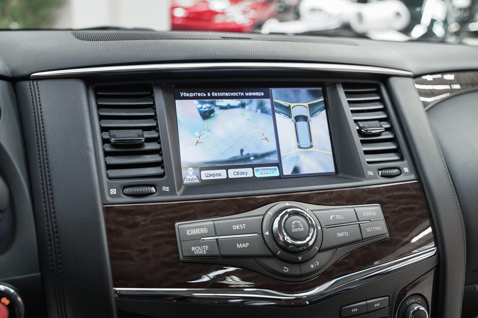 Nissan Patrol 2013, красный, ДЦ Орехово