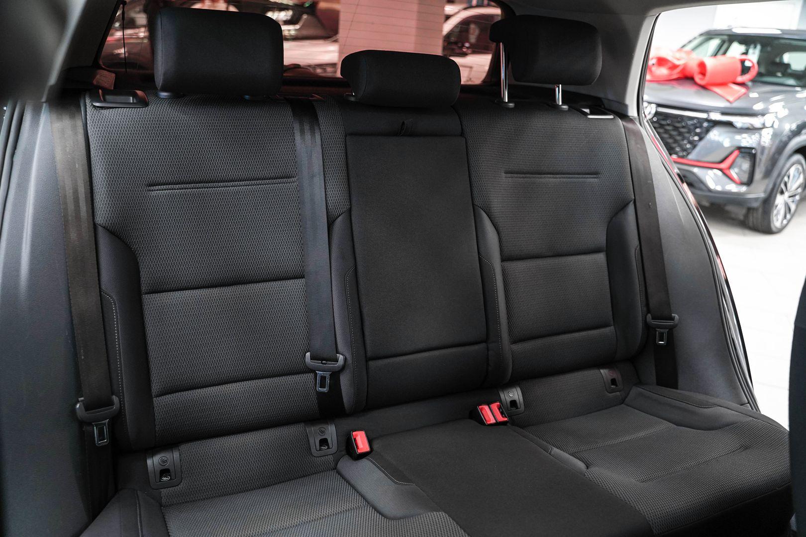 Volkswagen Golf 2013, черный, ДЦ Орехово