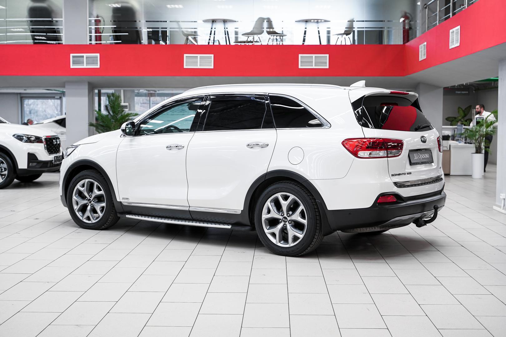 Kia Sorento 2016, белый, ДЦ Орехово