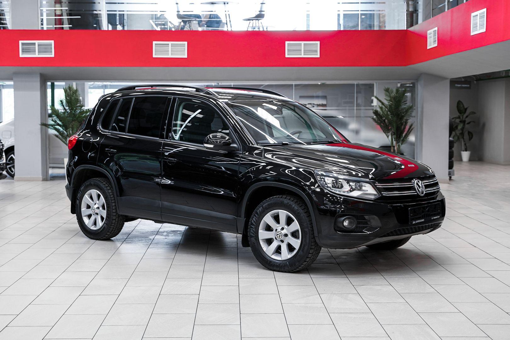 Volkswagen Tiguan 2012, черный, ДЦ Орехово